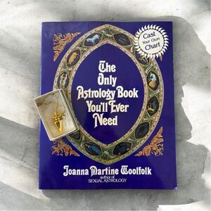 Bundle ”The Only Astrology Book You'll Ever Need” + Spiritual Pendulum